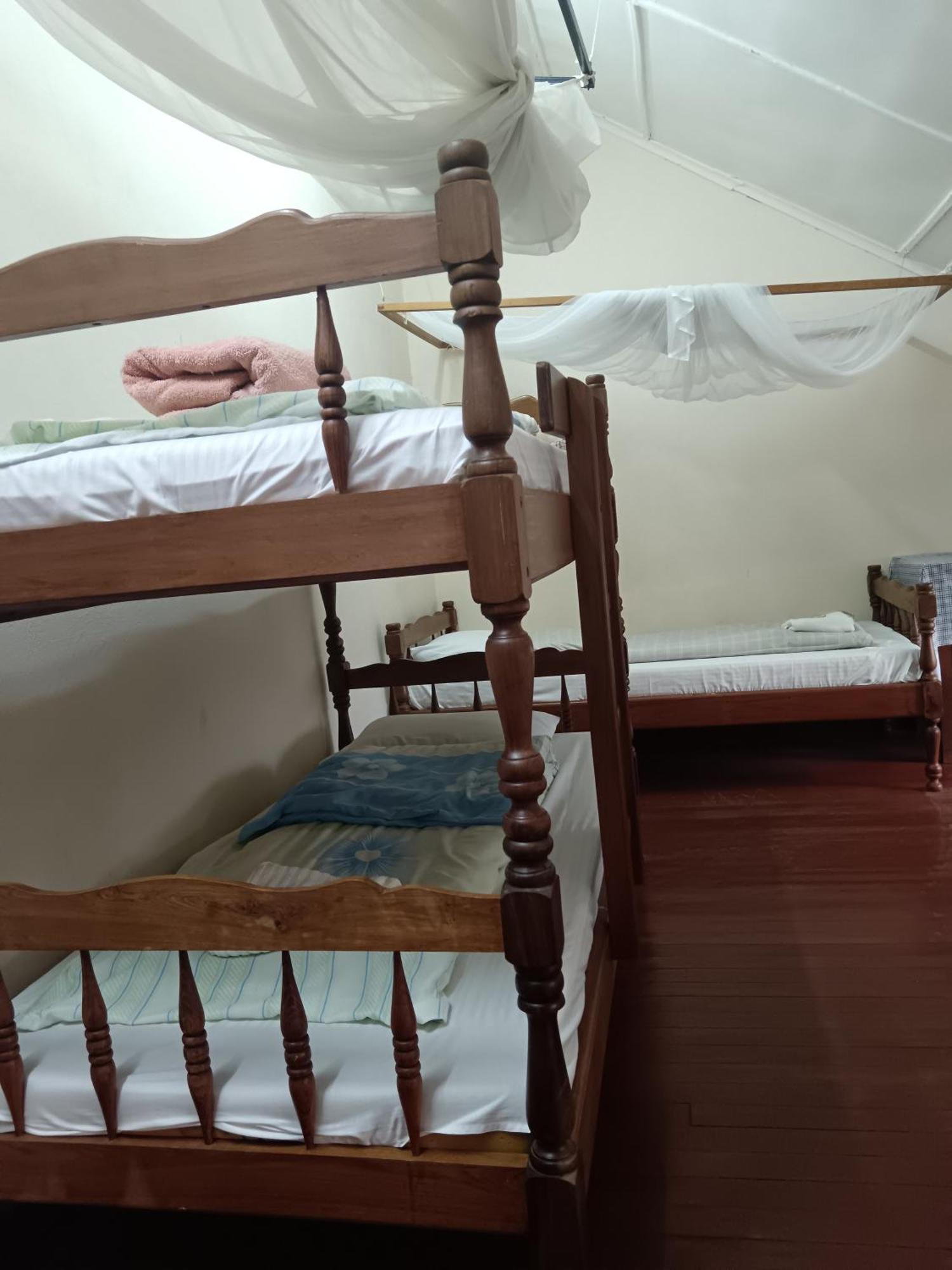 Lovasoa 4C Hotel อันต์ซิราเบ ภายนอก รูปภาพ