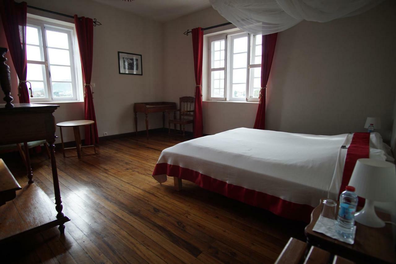 Lovasoa 4C Hotel อันต์ซิราเบ ภายนอก รูปภาพ